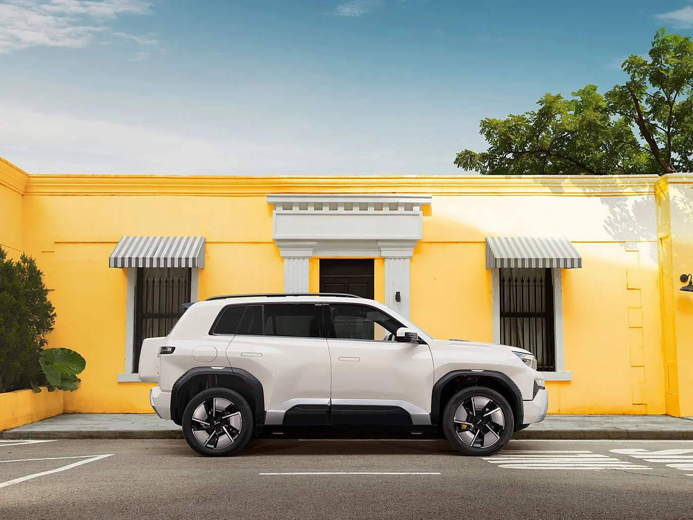 BYD Equation Leopard Titanium 3 rein elektrischer Kompakt-SUV mit 501 km CLTC-Reichweite, L2 ADAS & AWD/RWD Performance 4 Türen & 5 Sitze & Tempomat mit voller Geschwindigkeit