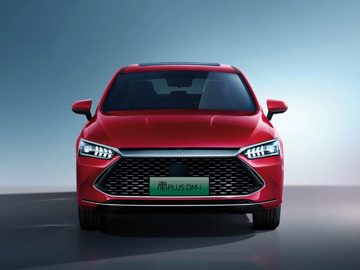 BYD Qing Plus Elektro-SUV, Hybrid-Auto, Auto, neues Energiefahrzeug, verbesserter EV-Motor, Limousine mit Linkslenkung, optimiert für Suchmaschinen