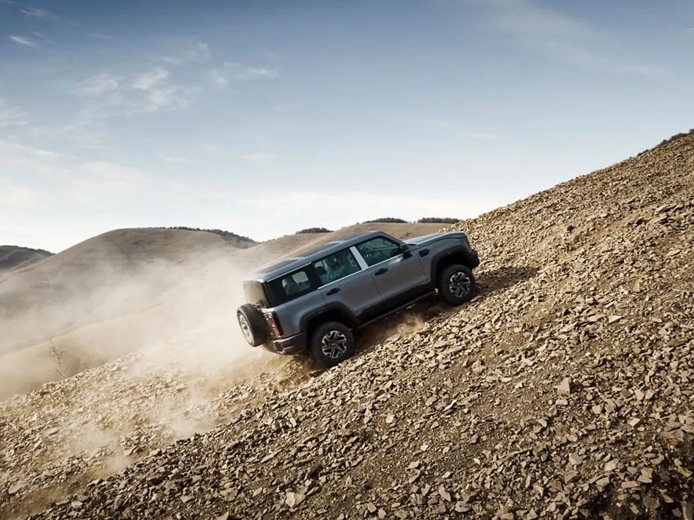 Beijing Off-Road BJ40 Kompakt-SUV mit Allradantrieb, 85-Liter-Tank und Panoramakamera mit langem Radstand