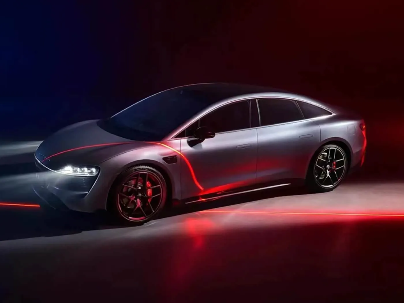 CHERY LUXEED S7 Exeed Luxus-Elektro-New-Energy-Fahrzeug mit RWD/AWD, 4 Türen und 5 Sitzen