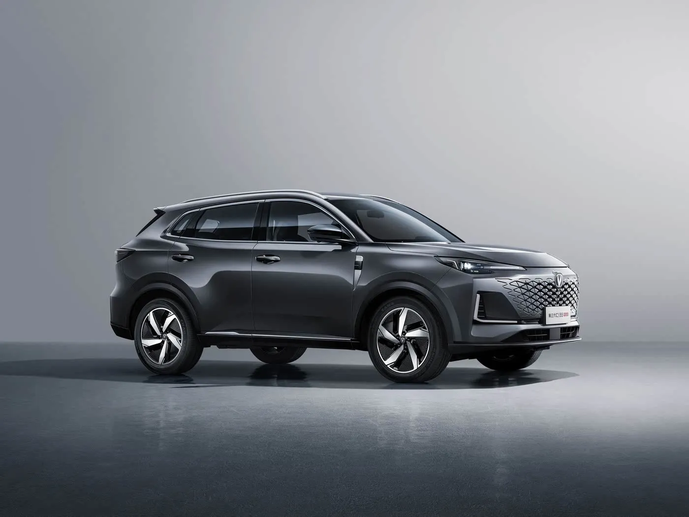 Changan CS55 PLUS Kompakt-SUV mit 190 km/h Höchstgeschwindigkeit, 360°-Kamera, Zweizonen-Klimaanlage und JBL Audio Premium-Ausstattungen