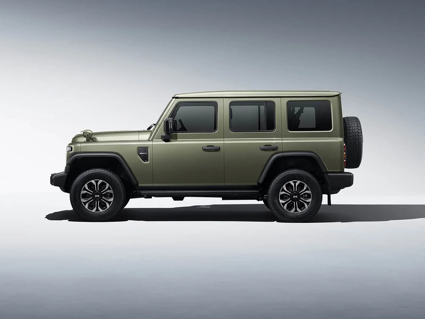 2025 BAIC 212 T01 Robuster 4WD-Kompakt-SUV Benzin/Diesel 8AT & Lederinnenraum Beheiztes Lederlenkrad Langer Radstand
