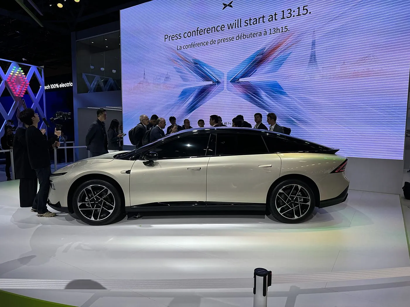Limited Edition EV XPENG P7+ 5-sitziges rein elektrisches Fließheck, neues Design, Linkslenkung, 685 km Höchstgeschwindigkeit, New Energy Vehicle