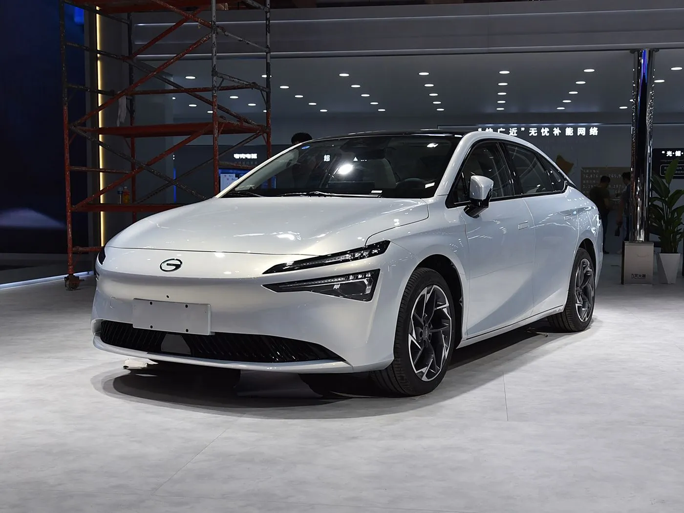 AION S MAX Luxus-Elektro-SUV, Hybrid-Elektrofahrzeug mit erweiterten Hochgeschwindigkeitsfunktionen, umweltfreundliches New-Energy-Fahrzeug