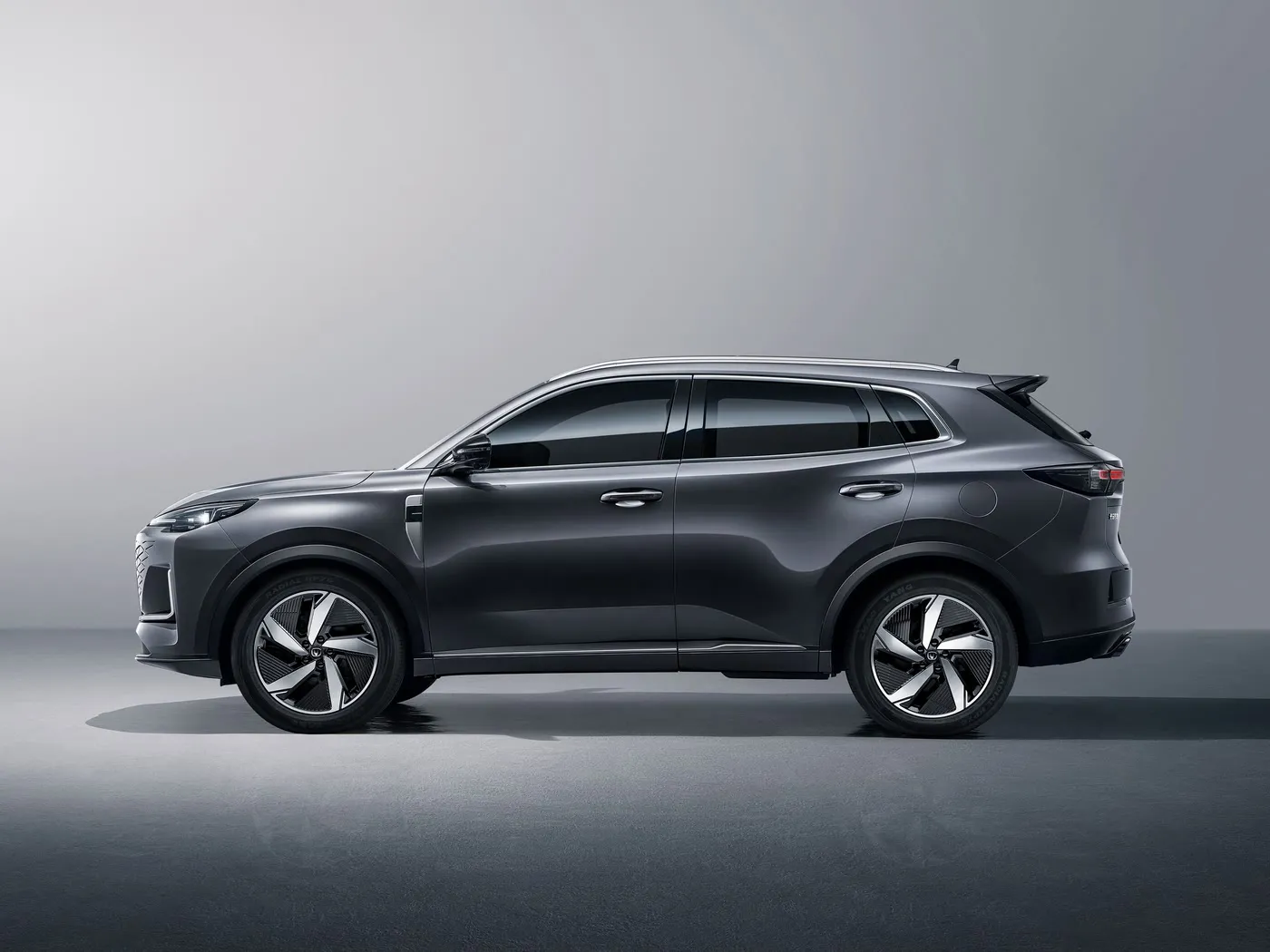 Changan CS55 PLUS Kompakt-SUV mit 190 km/h Höchstgeschwindigkeit, 360°-Kamera, Zweizonen-Klimaanlage und JBL Audio Premium-Ausstattungen