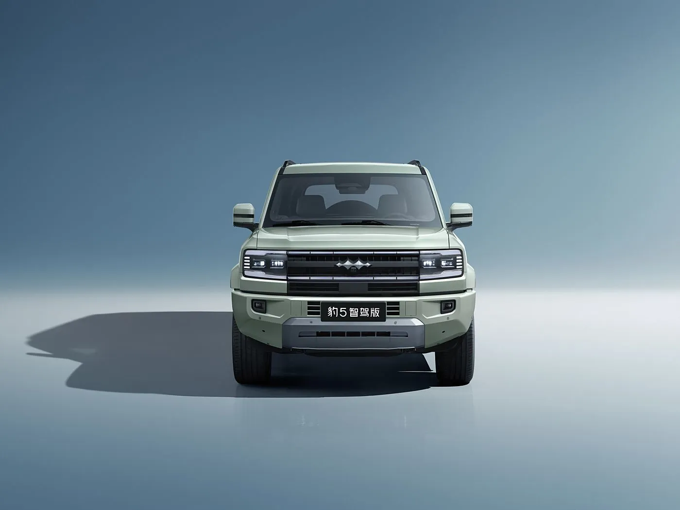 Premium BYD Leopard 5 Hybrid PHEV Offroad-SUV mit 15,6-Zoll-Bildschirm, Allradantrieb, Allradantrieb und 83-Liter-Kraftstofftank