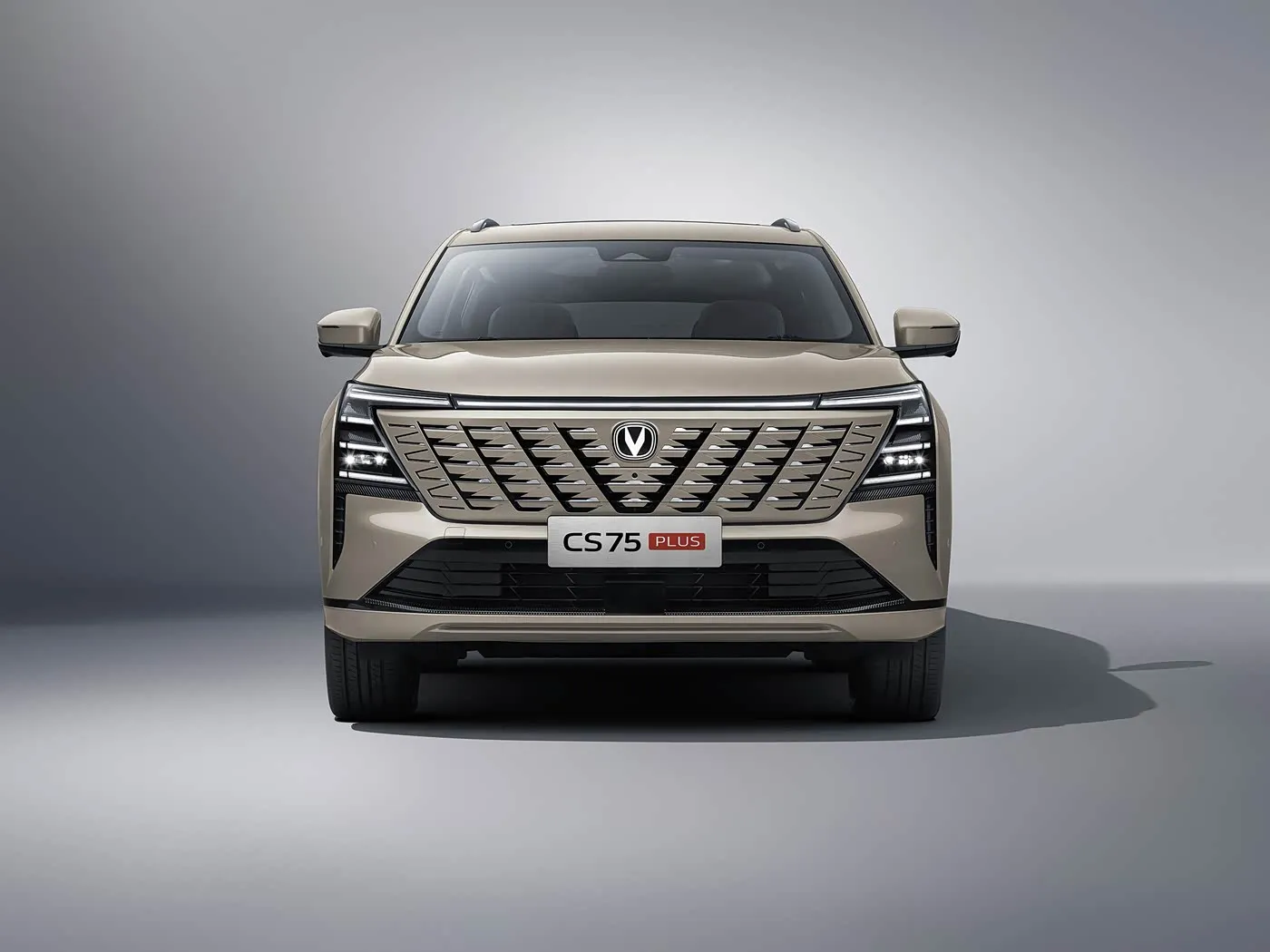 Changan CS75 PLUS 1.5T/2.0T Kompakt-SUV mit L2.5 Assist, 15,6-Zoll-Touchscreen und langem Radstand
