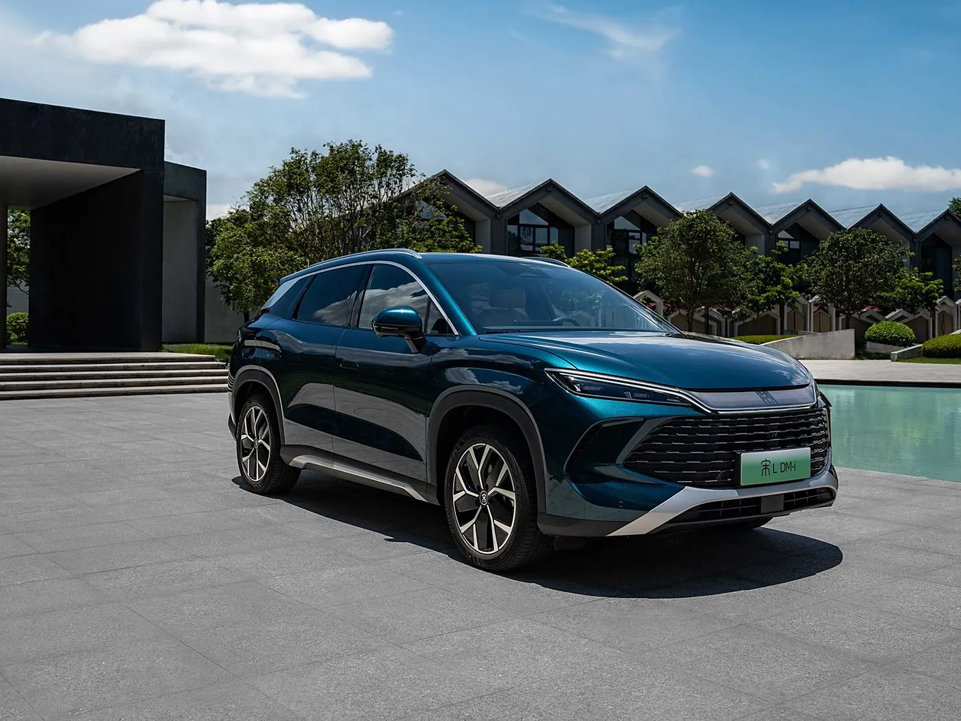 BYD Song L DM-i Kompaktes PHEV-SUV Langstrecken-Hochgeschwindigkeitsfahrzeug mit neuer Energie DiPilot 2.0, beheizte Sitze, 360°-Panoramakamera