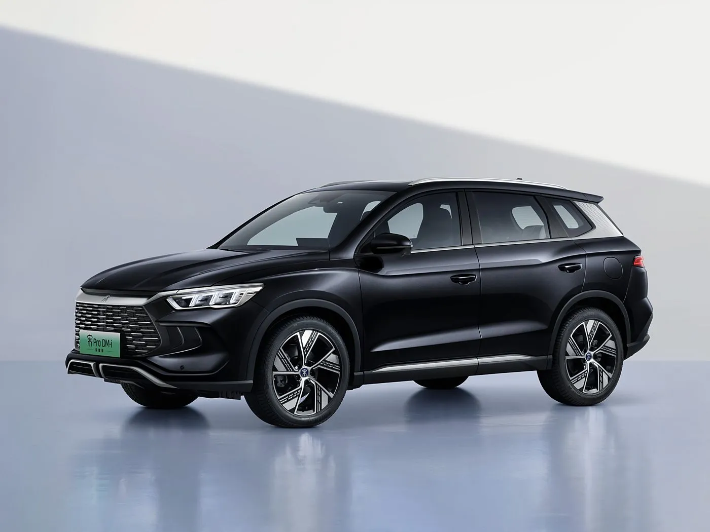 BYD Song Pro DM-i Kompakter PHEV-SUV mit Long-Range-Hybrid-NEW-ENERGIE-Fahrzeug