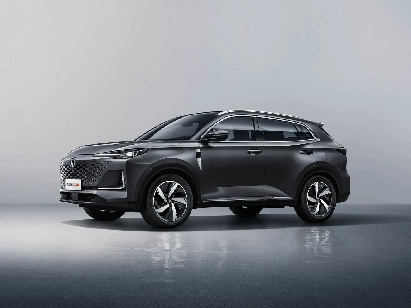 Changan CS55 PLUS Kompakt-SUV mit 190 km/h Höchstgeschwindigkeit, 360°-Kamera, Zweizonen-Klimaanlage und JBL Audio Premium-Ausstattungen