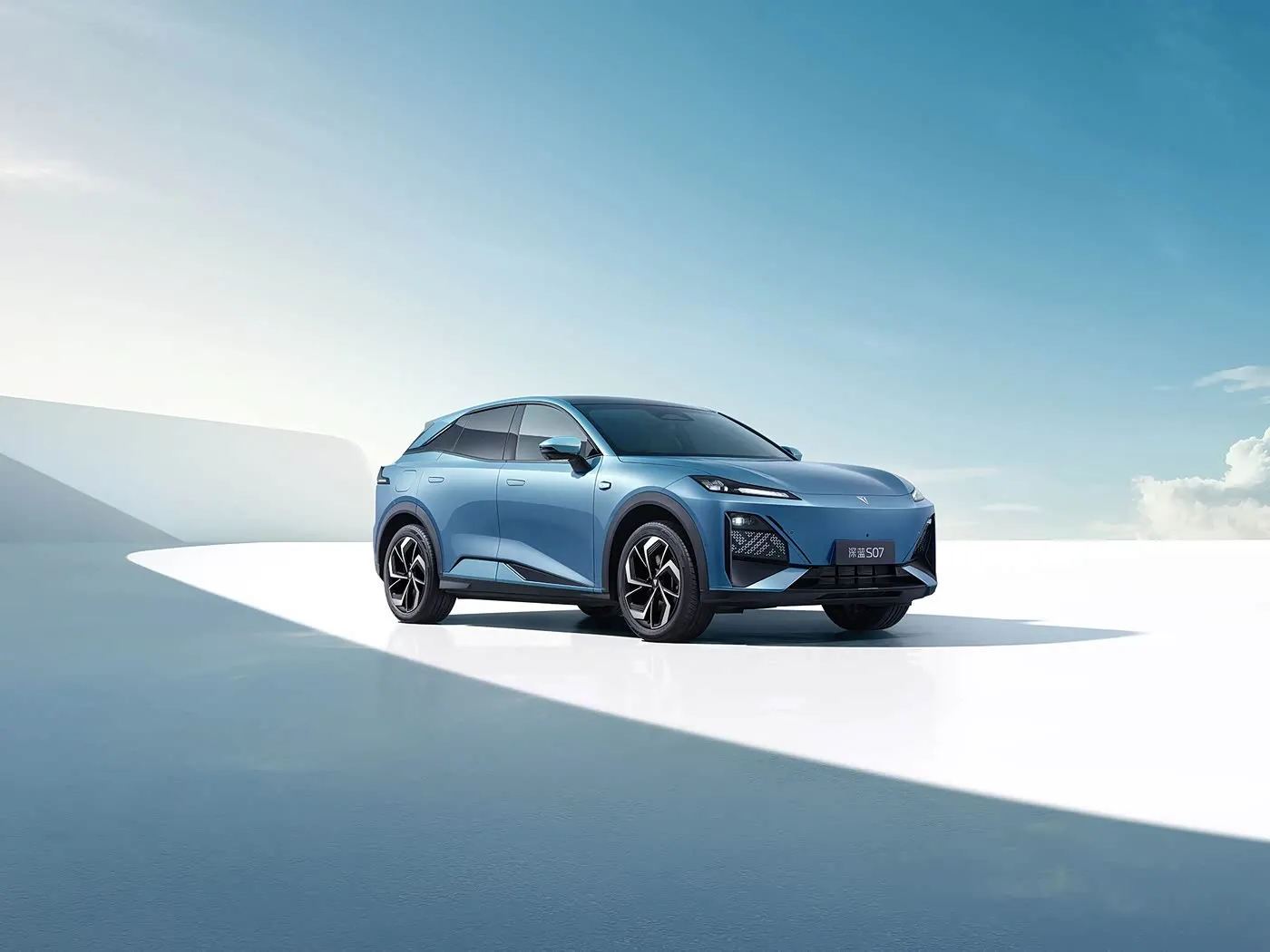 Deepal S07 New Energy Vehicle Premium-SUV Extended-Range/EV Long Range Radstand 5 Sitze Zollbildschirm