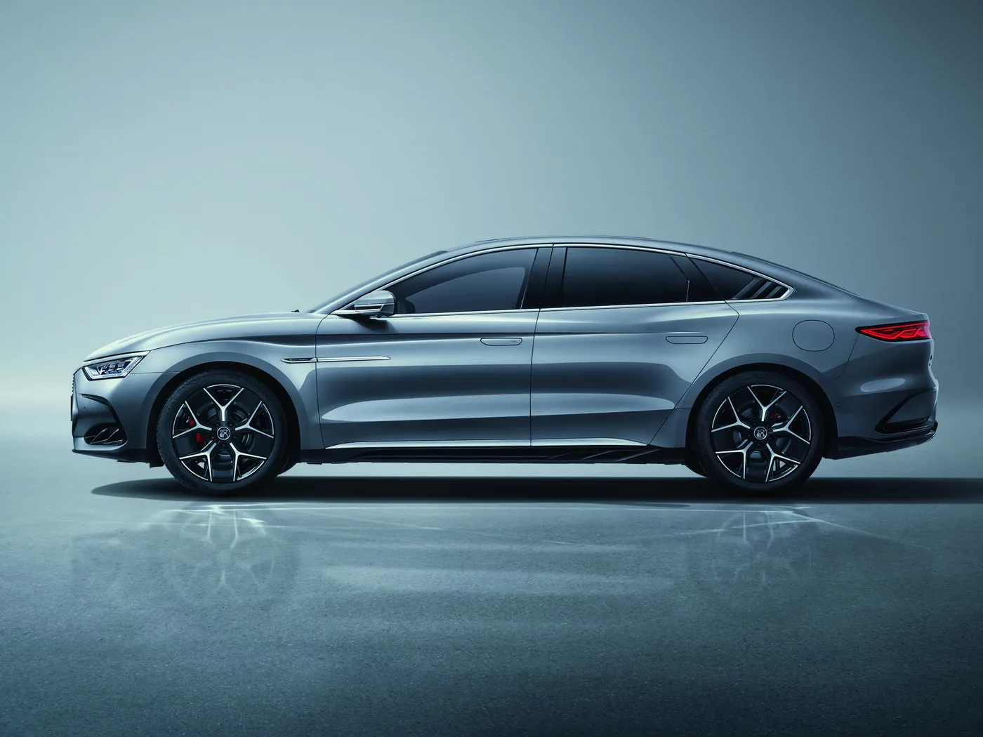 BYD Han EV/DM-i elektrisierende Luxuslimousine mit Dual-Motor-Power und modernster Technologie NEUE ENERGIE